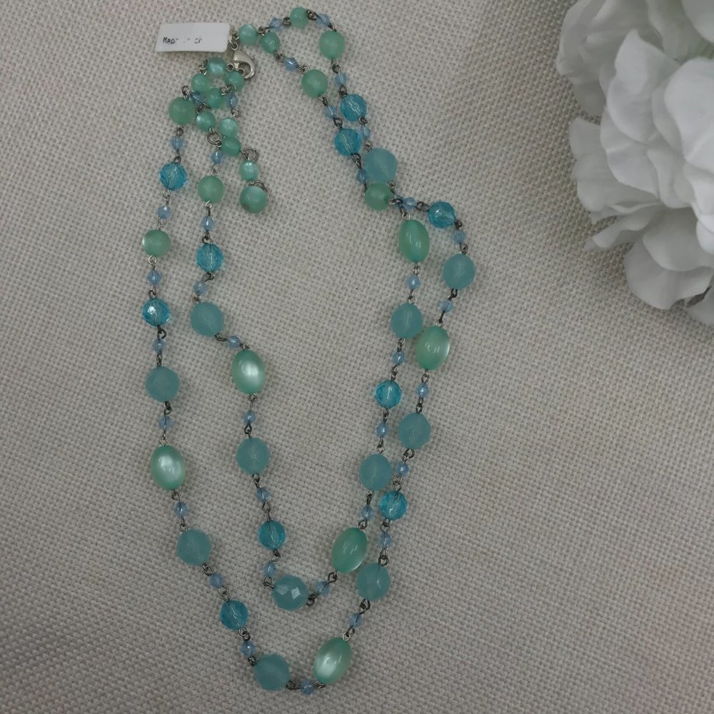 Beautiful Robert Rose Blue Beaded Gemstone Necklace - Picture 6 of 12